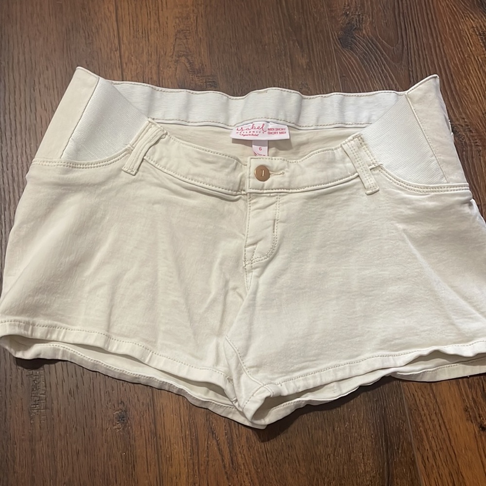Maternity Shorts - Picture 4 of 4